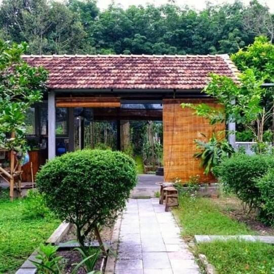 Vuon Nha Ngoai Garden Homestay Хошимин Экстерьер фото